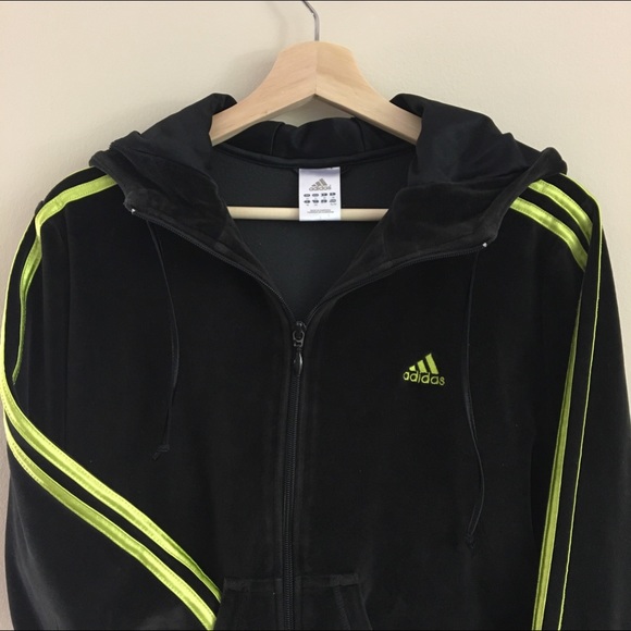 ♦️sold♦️Adidas Women’s Velvet Black Zip Up Hoodie - Picture 2 of 5